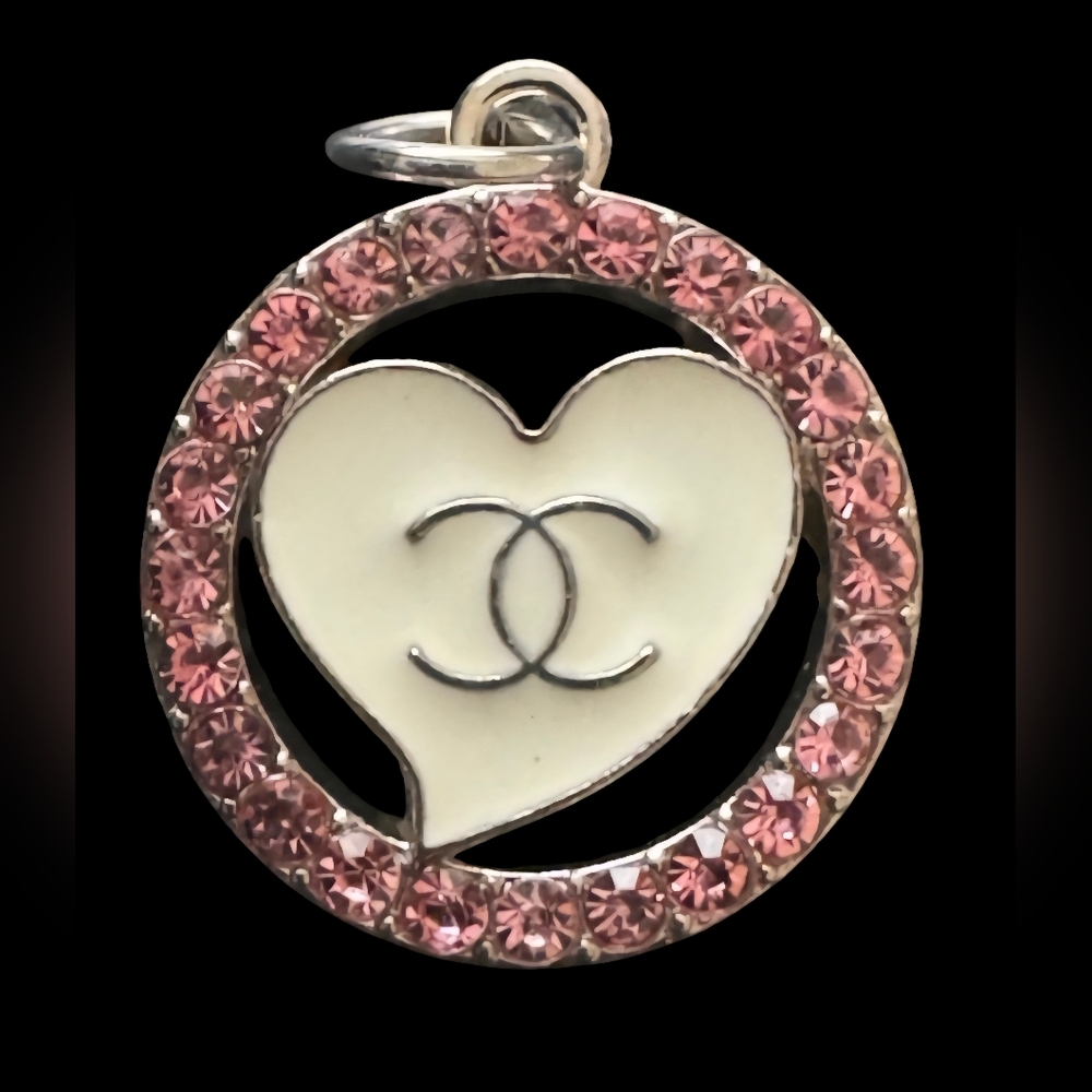 Chanel Pink and Cream Heart Zipper Pull